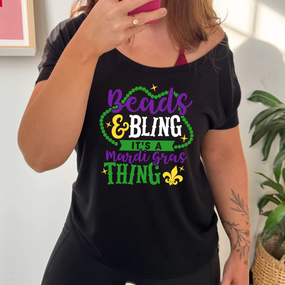 Beads & Bling It's A Mardi Gras Thing | Slouchy Tee