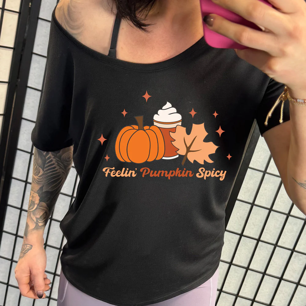 Feelin' Pumpkin Spicy | Slouchy Tee